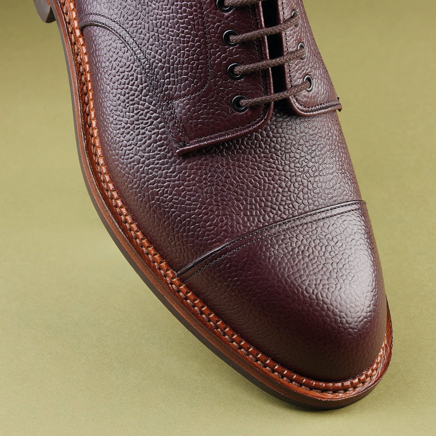 Sandhurst Oxblood Zug Grain - Image 5
