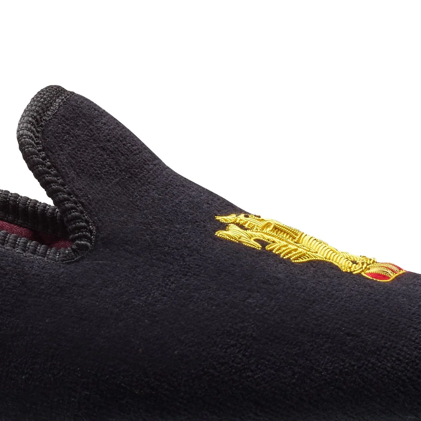 Lion Rampant Black Velvet - Image 5