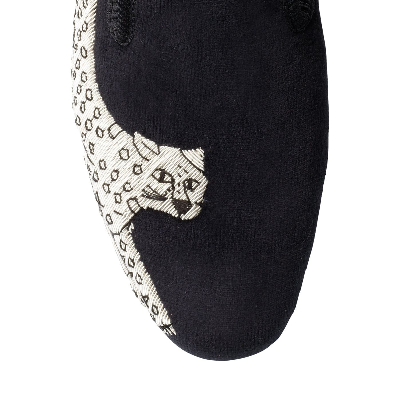 Silver Leopard Black Velvet - Image 4