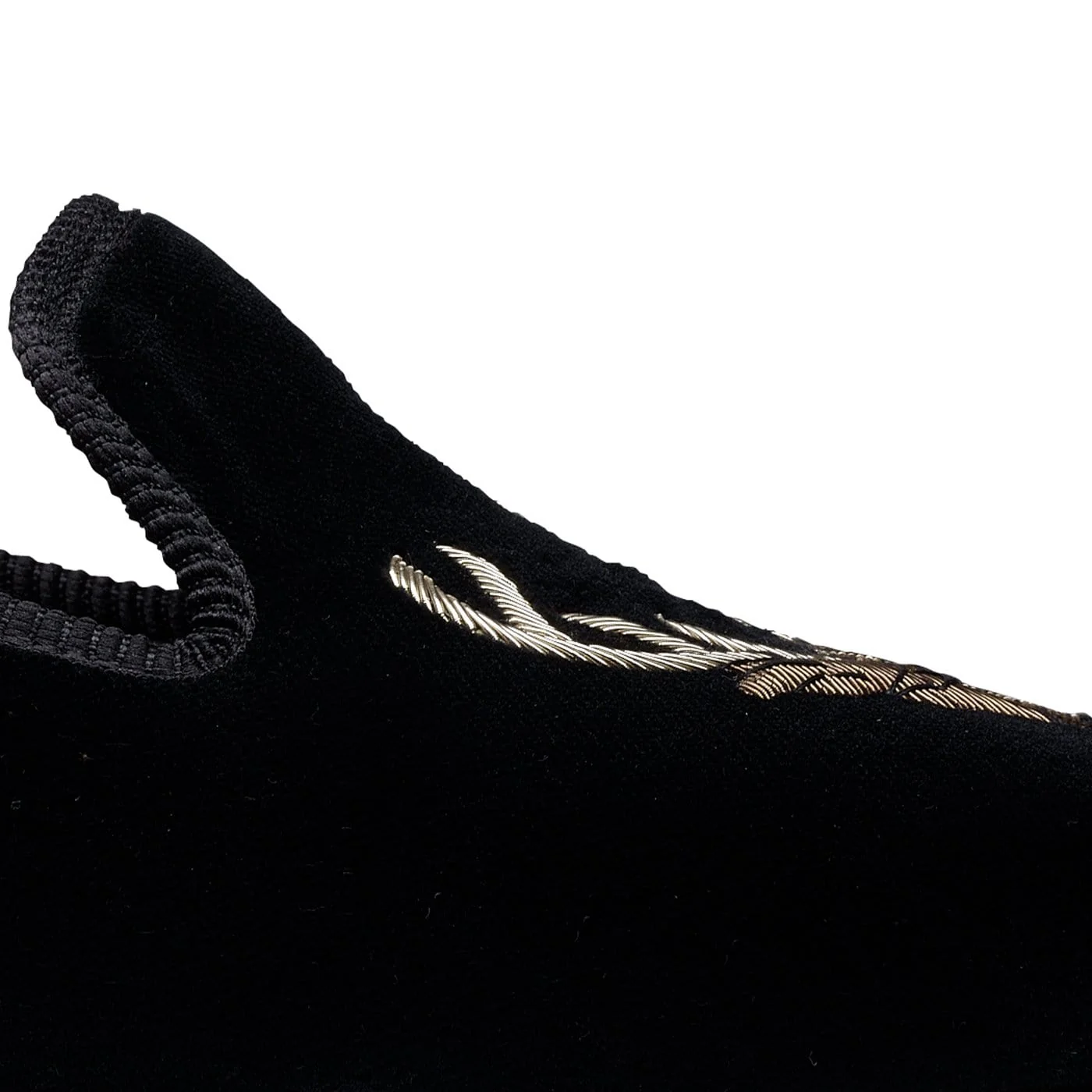 Stags Head Black Velvet - Image 5